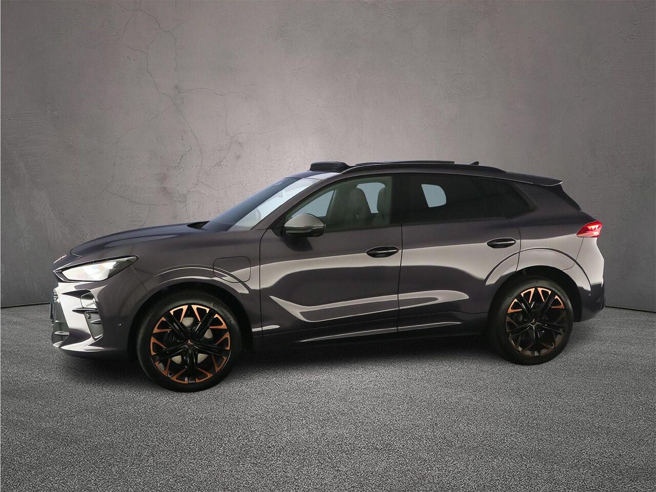 Cupra Terramar VZ Performance 1.5 TSI e-Hybrid 272pk DSG Automaat Panoramadak, 360 camera, Head up display, Adaptive cruise control, LED matrix koplampen, Lederen bekleding