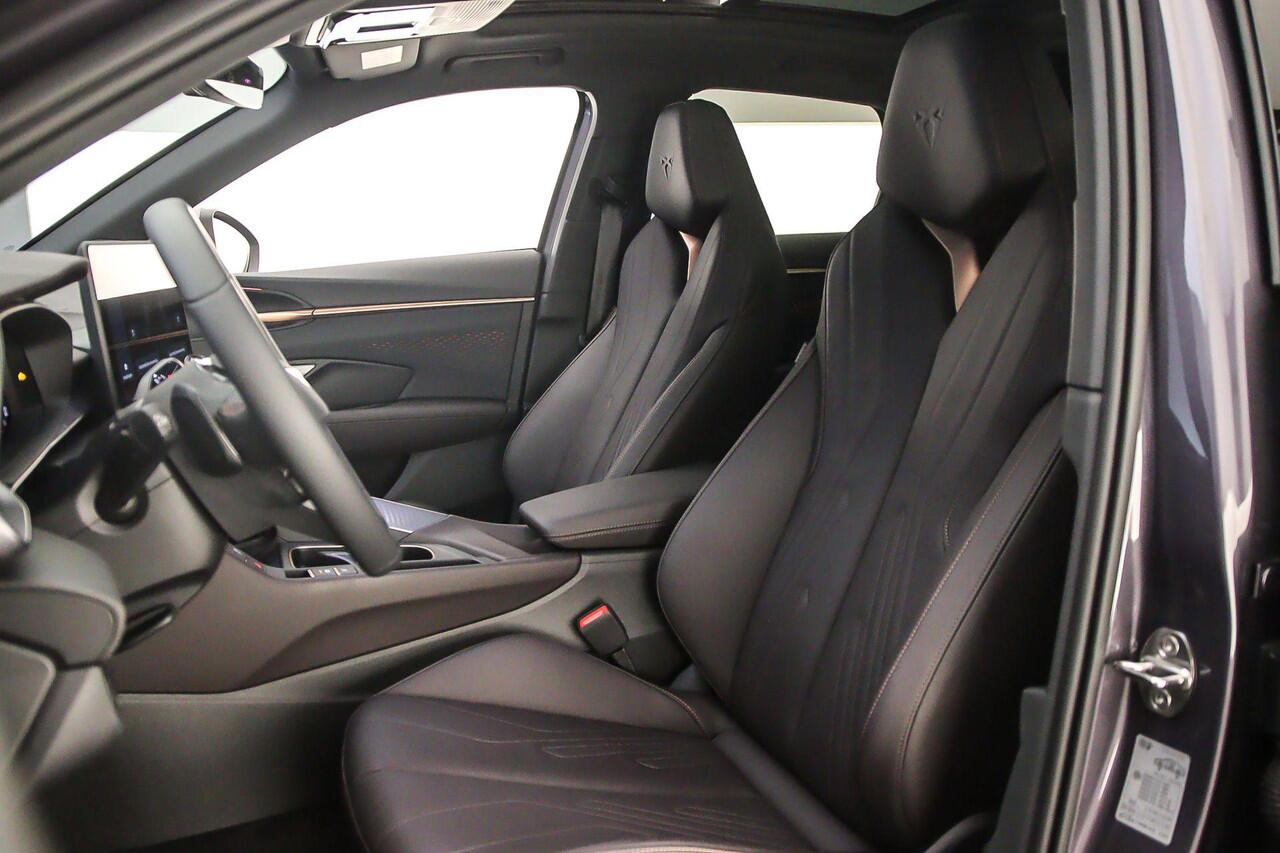 Cupra Terramar VZ Performance 1.5 TSI e-Hybrid 272pk DSG Automaat Panoramadak, 360 camera, Head up display, Adaptive cruise control, LED matrix koplampen, Lederen bekleding