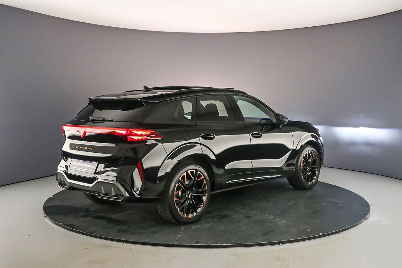 Cupra Terramar VZ Performance 1.5 TSI e-Hybrid 272pk DSG Automaat Panoramadak, Lederen bekleding, 360 camera, Adaptive cruise control, Trekhaak, Navigatie, Sennheiser Audio, LED matrix verlichting