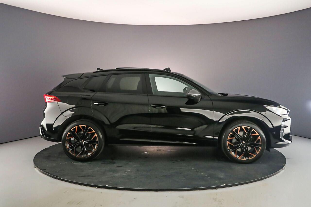 Cupra Terramar VZ Performance 1.5 TSI e-Hybrid 272pk DSG Automaat Panoramadak, Lederen bekleding, 360 camera, Adaptive cruise control, Trekhaak, Navigatie, Sennheiser Audio, LED matrix verlichting