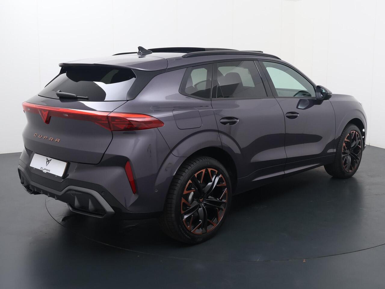 Cupra Terramar 1.5 TSI e-Hybrid VZ Performance | 272 PK | SoH 100% | Panoramadak | Sennheiser audio | Matrix LED koplampen | 20" LM velgen | Lederen stoelbekleding |