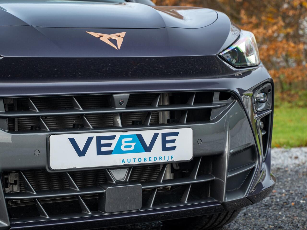 Cupra Terramar 1.5 TSI e-Hybrid VZ Performance // pano