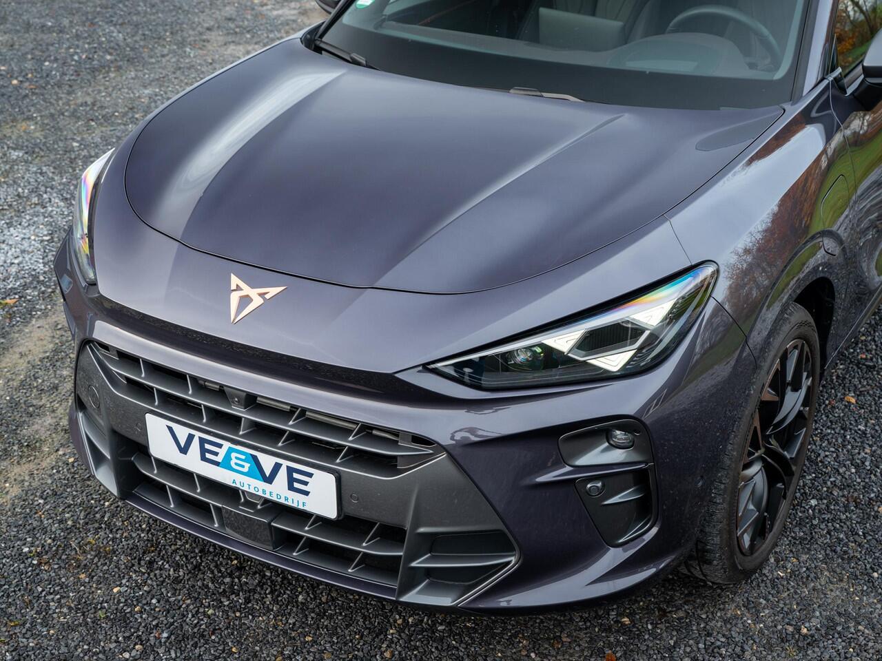 Cupra Terramar 1.5 TSI e-Hybrid VZ Performance // pano