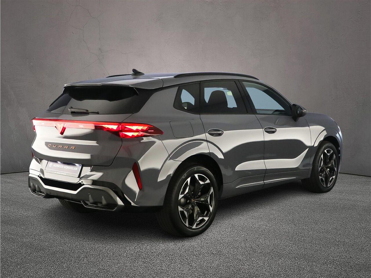 Cupra Terramar Business 1.5 TSI eHybrid 204pk DSG Automaat Trekhaak, Head up display, Adaptive cruise control, Navigatie, Elektrische achterklep, Stuurwiel verwarmd, Achteruitrijcamera