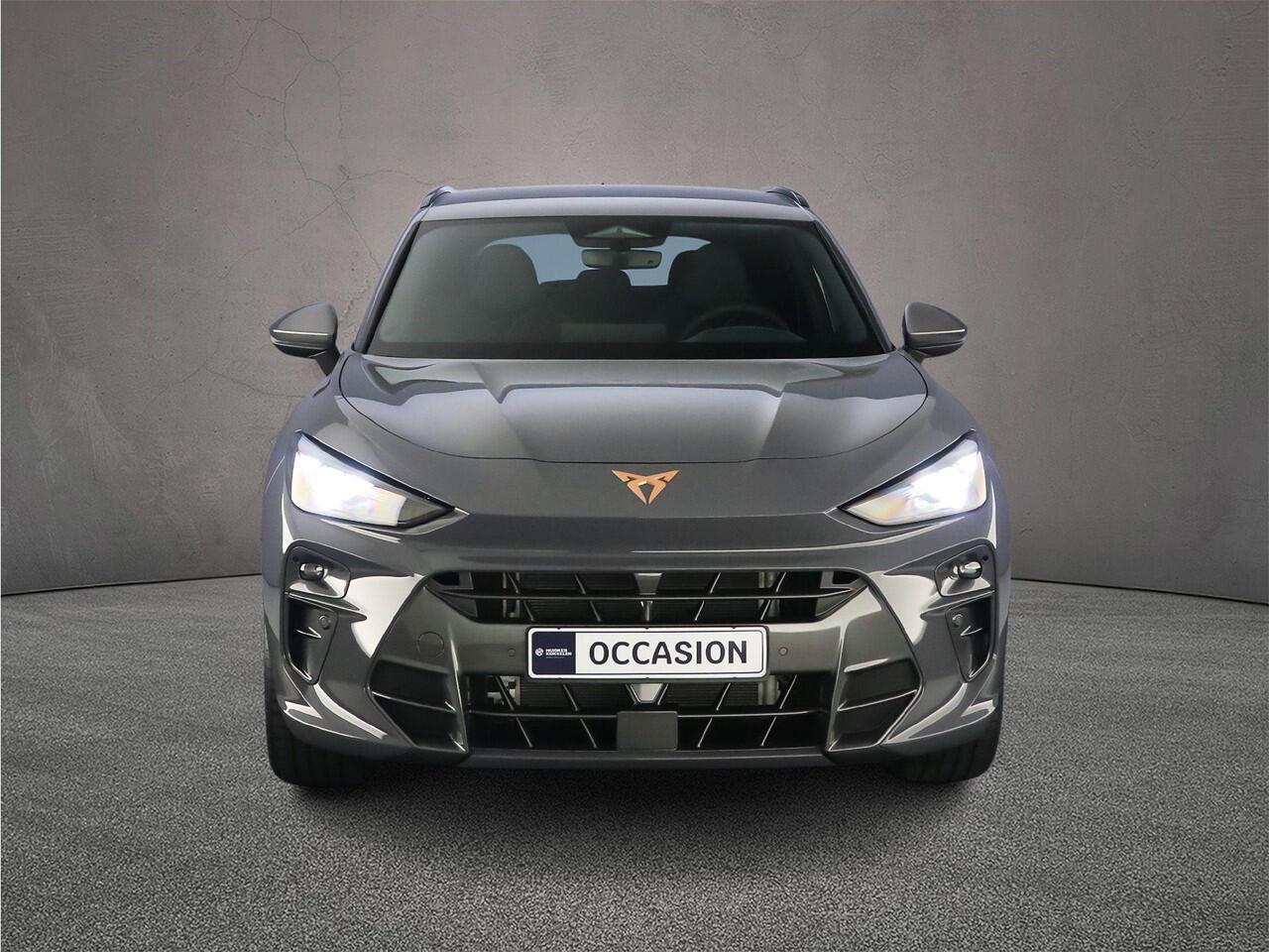 Cupra Terramar Business 1.5 TSI eHybrid 204pk DSG Automaat Trekhaak, Head up display, Adaptive cruise control, Navigatie, Elektrische achterklep, Stuurwiel verwarmd, Achteruitrijcamera