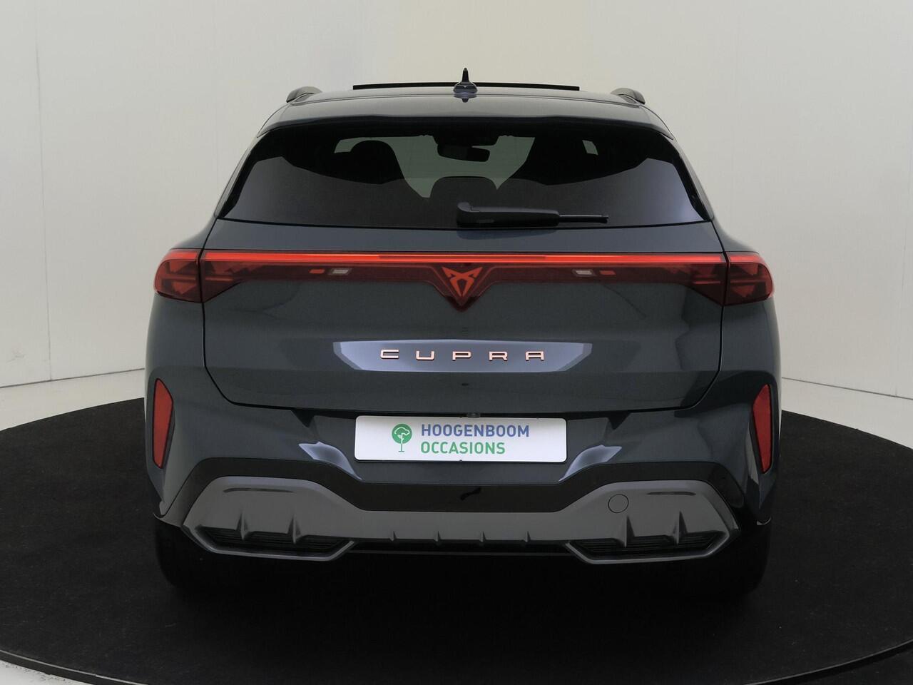 Cupra Terramar 1.5 TSI e-Hybrid VZ Performance | Panoramadak | 360 camera | Sennheiser audio | Head-up display | Parkeerasisstent | Dodehoek detectie | Keyless |
