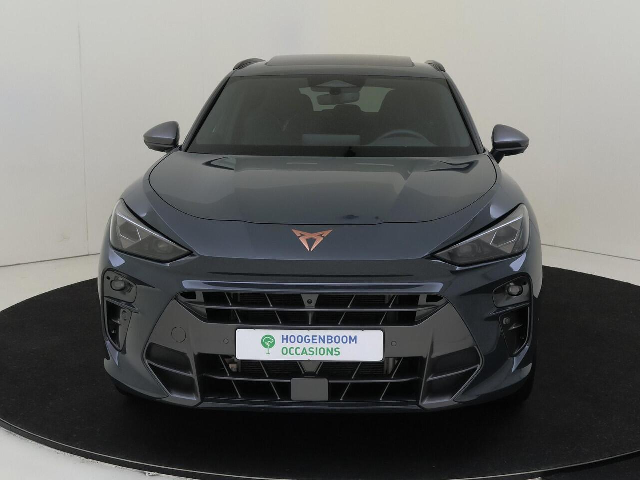 Cupra Terramar 1.5 TSI e-Hybrid VZ Performance | Panoramadak | 360 camera | Sennheiser audio | Head-up display | Parkeerasisstent | Dodehoek detectie | Keyless |