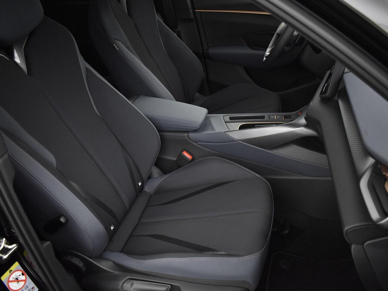 Cupra Terramar 1.5 Tsi 204pk DSG e-Hybrid Business · Apple/Android Car Play · Camera · Keyless · Elek. Trekhaak · Elek. Achterklep · 18'' Inch · Garantie t/m 27-03-2028 of 90.000km