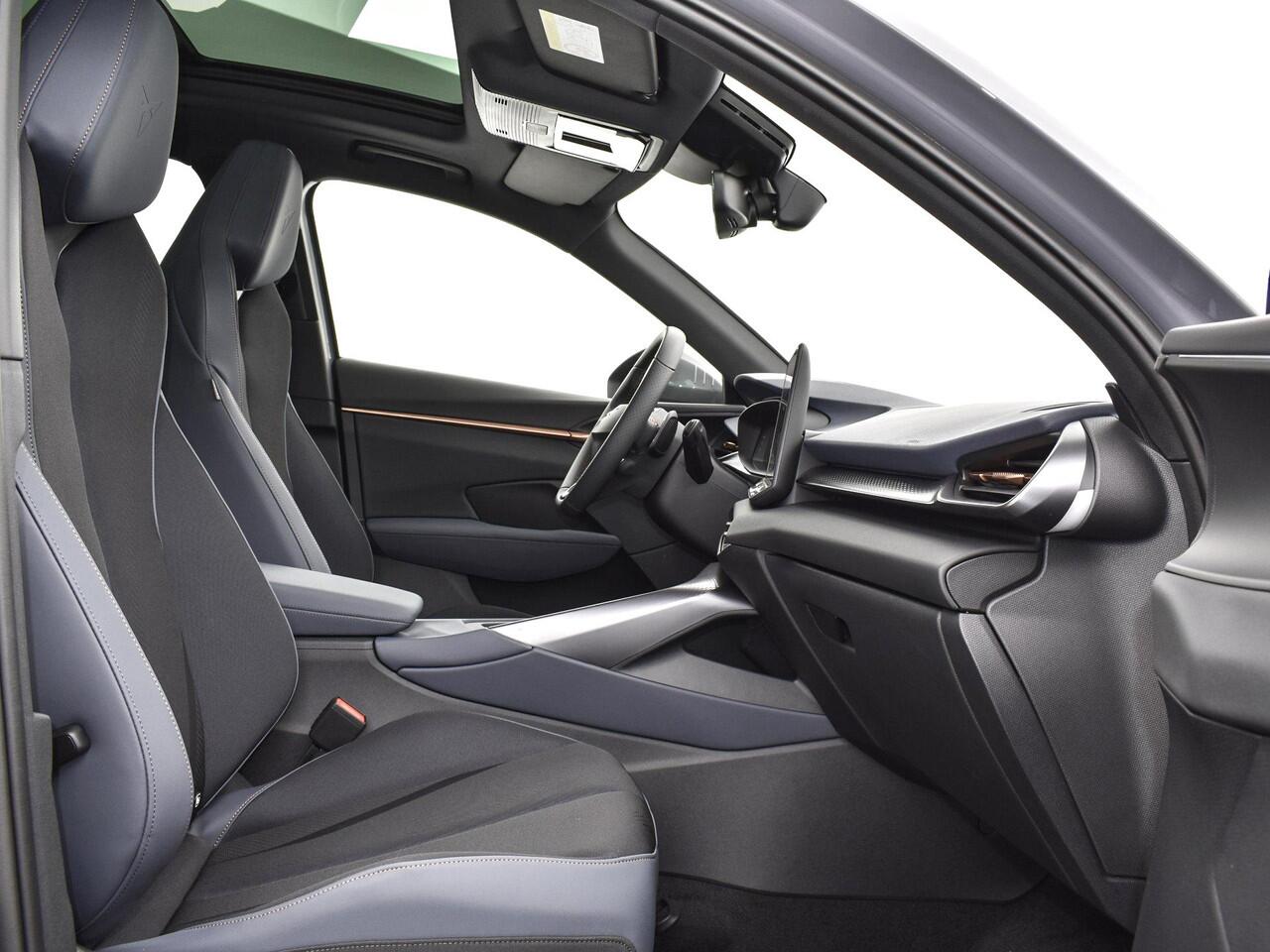 Cupra Terramar 1.5 TSI 150pk DSG Business · Panoramadak · Camera · Keyless · Apple/Android Car Play · Elek. Trekhaak · Elek. Achterklep · 18'' Inch · Garantie t/m 17-06-2027