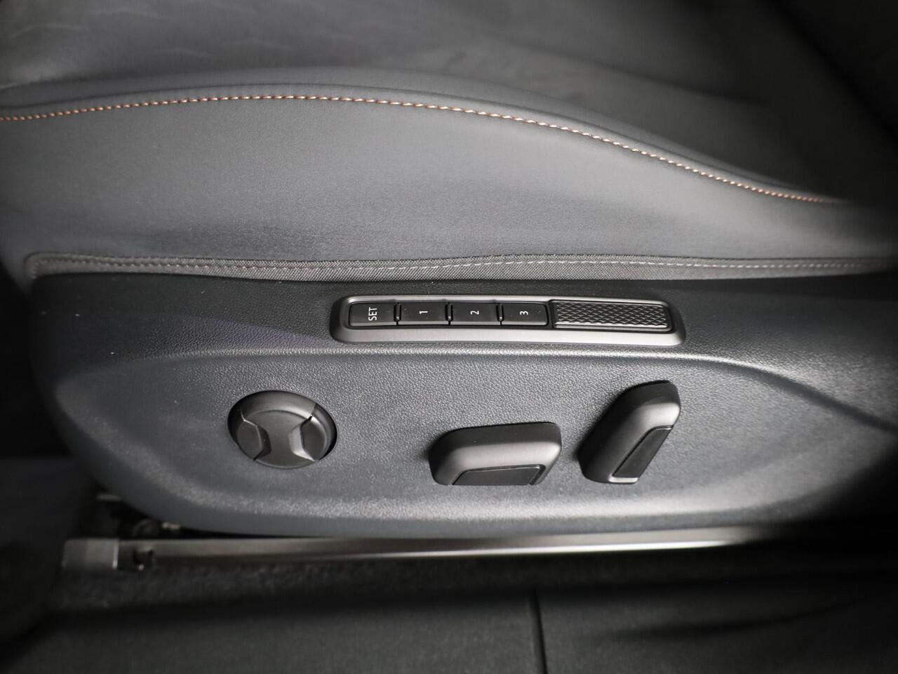 Cupra Terramar 1.5 TSI e-Hybrid VZ Performance 272PK | Premium bekleding | 360 graden camera | Head-Up display | Sennheiser |