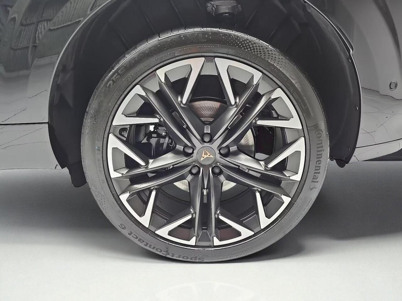 Cupra Terramar 1.5 TSI e-Hybrid Business