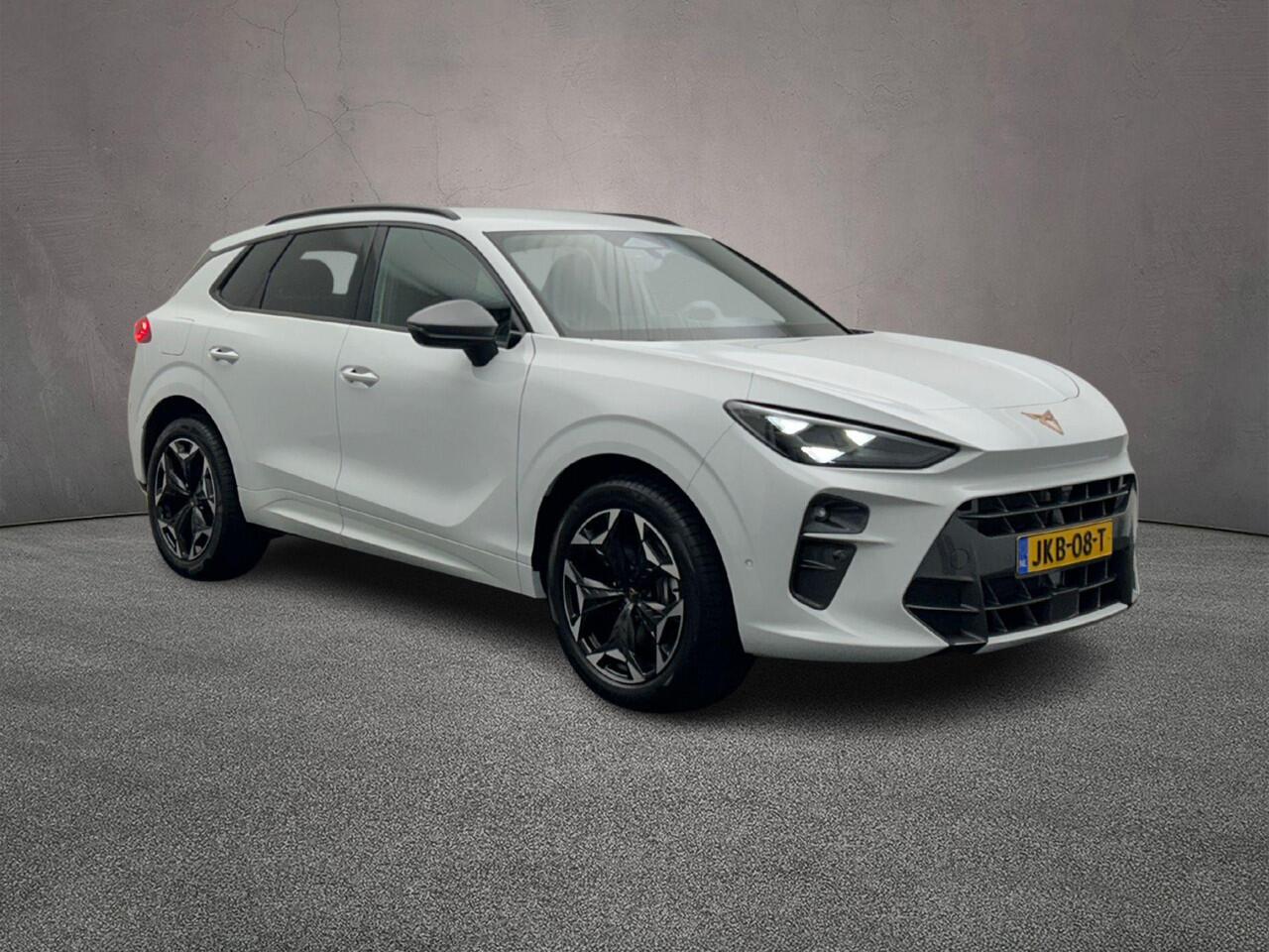 Cupra Terramar Business 1.5 TSI eHybrid 204pk DSG Automaat Head up display, Sennheiser audio, Adaptive cruise control, 360 camera, Achteruitrijcamera, Elektrische achterklep