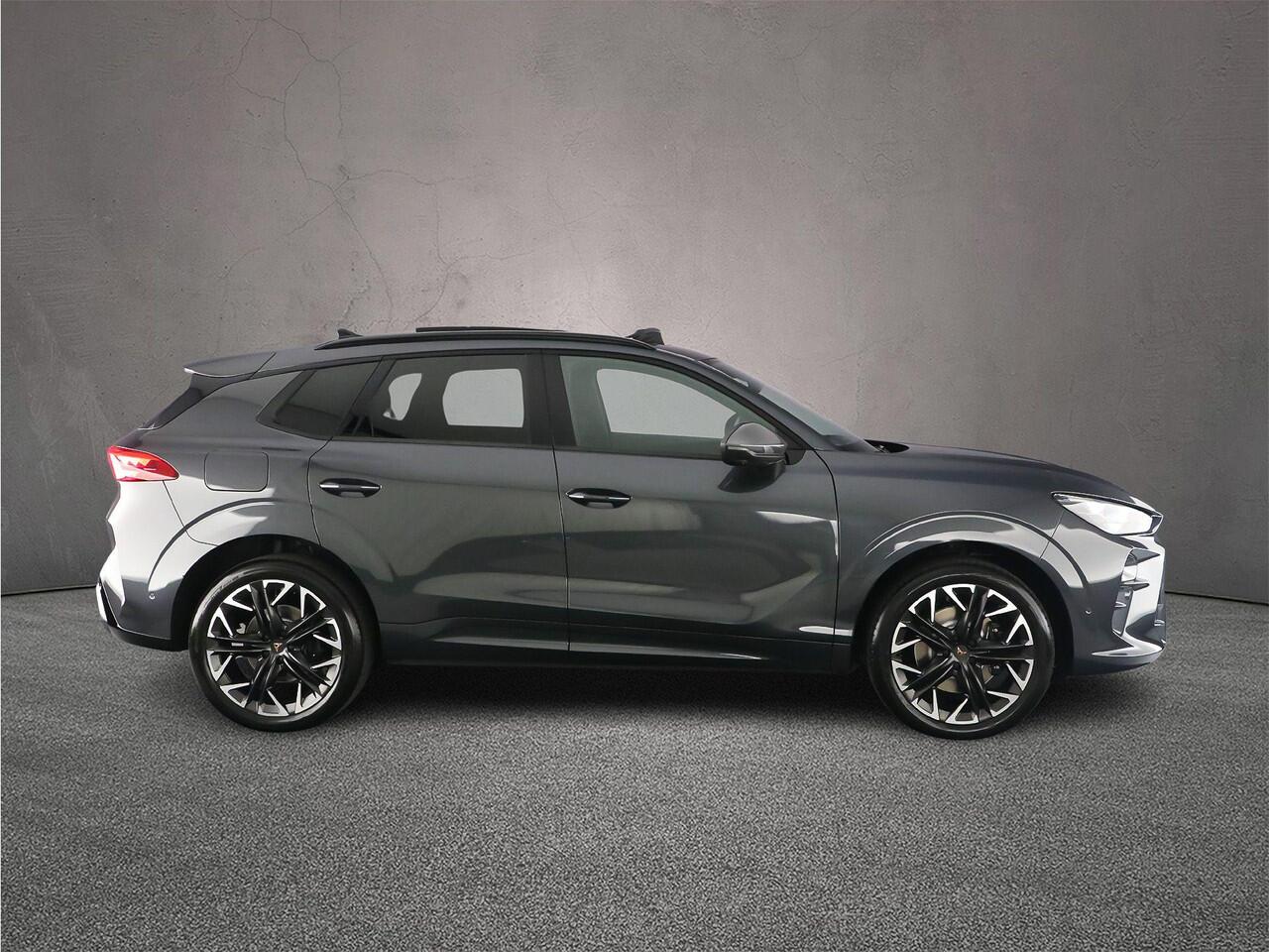 Cupra Terramar VZ Performance 1.5 TSI e-Hybrid 272pk DSG Automaat Trekhaak, Sennheiser audio, Panoramadak, LED matrix koplampen, Elektrische achterklep, Adaptive cruise control