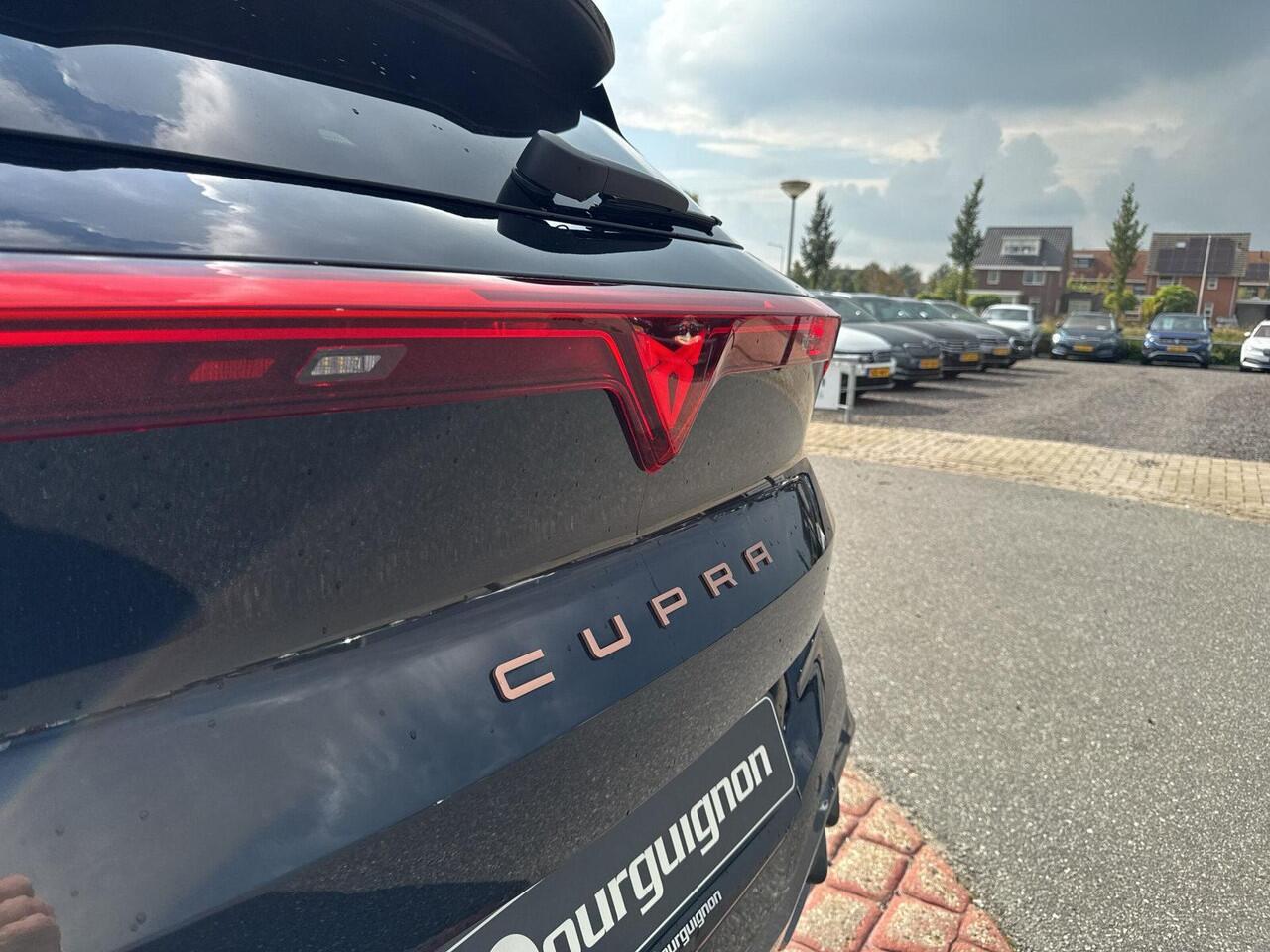 Cupra Terramar 1.5 TSI e-Hybrid VZ Performance | SOH 100% | 272 pk | Sennheiser Sound | HD Matrix Led | Camera Rondom | Head Up | Pano Dak | 20" LM |