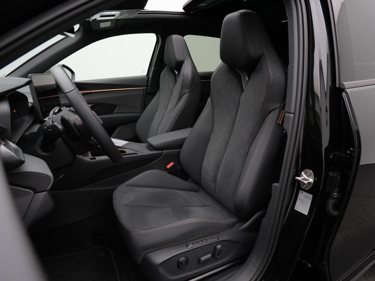 Cupra Terramar 1.5 TSI e-Hybrid 272 pk DSG VZ Performance | Panoramadak | Trekhaak | Leder/Suede | Sennheiser | Geheugenstoel | Matrix LED | Adaptief onderstel | Rondomzicht camera