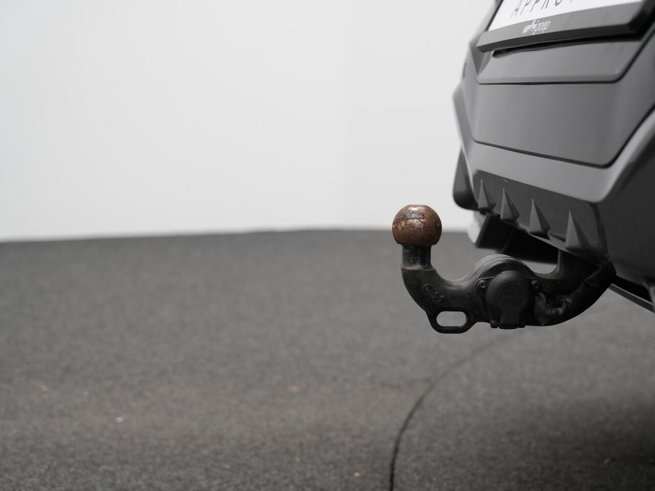 Cupra Terramar 1.5 TSI e-Hybrid 272 pk DSG VZ Performance | Panoramadak | Trekhaak | Leder/Suede | Sennheiser | Geheugenstoel | Matrix LED | Adaptief onderstel | Rondomzicht camera