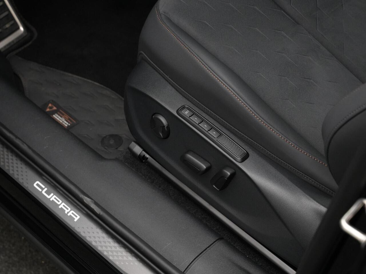 Cupra Terramar 1.5 TSI e-Hybrid 272 pk DSG VZ Performance | Panoramadak | Trekhaak | Leder/Suede | Sennheiser | Geheugenstoel | Matrix LED | Adaptief onderstel | Rondomzicht camera