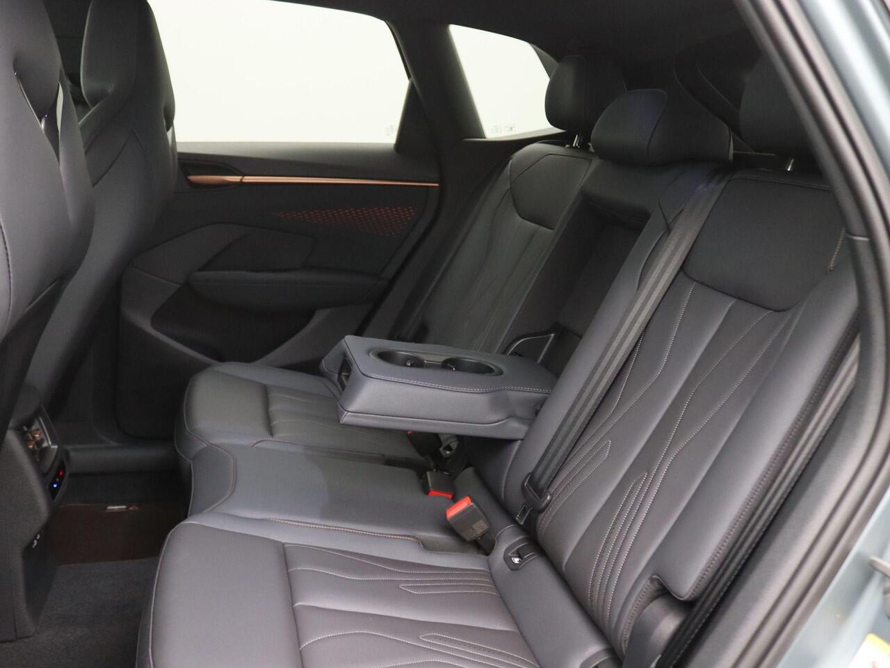 Cupra Terramar 1.5 TSI e-Hybrid VZ America s CUP 272PK DSG Matrix led, trekhaak, Sennheiser audio, adaptive cruise met travel assist, side assist, keyless, stuur-stoelverwarming, alarm, 20" lichtmetaal