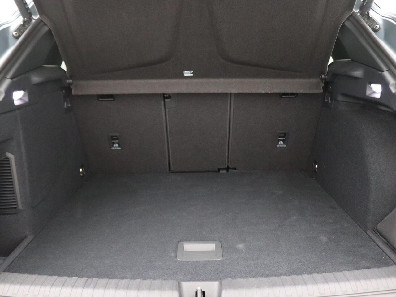 Cupra Terramar 1.5 TSI e-Hybrid VZ America s CUP 272PK DSG Matrix led, trekhaak, Sennheiser audio, adaptive cruise met travel assist, side assist, keyless, stuur-stoelverwarming, alarm, 20" lichtmetaal