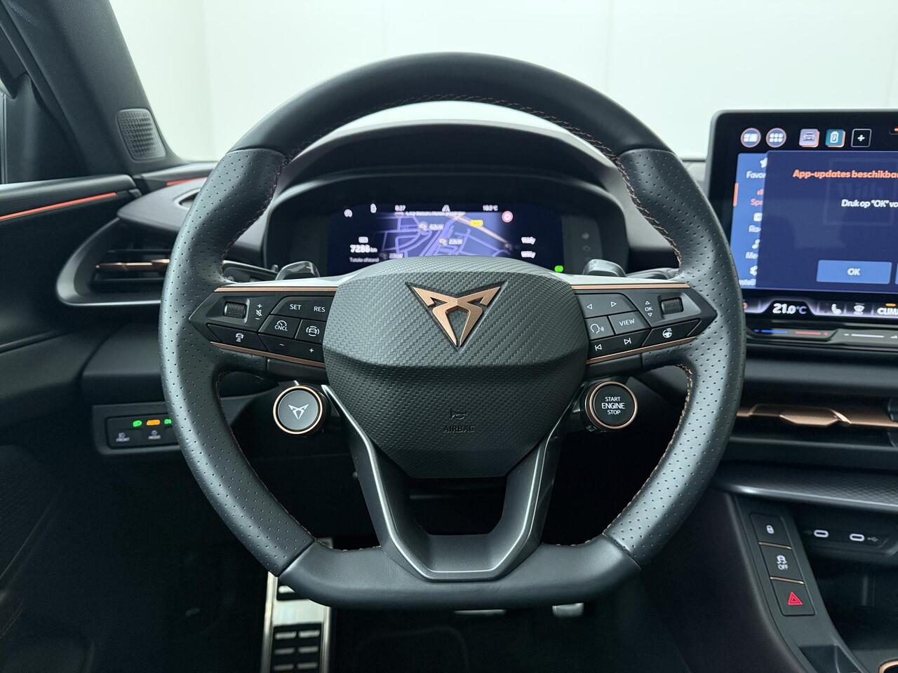 Cupra Terramar 1.5 TSI e-Hybrid VZ America s CUP | 272 PK | Panoramadak | Akebono performance remsysteem | Head-up display | Matrix LED koplampen | Lederen bekleding | 360 Graden camera |