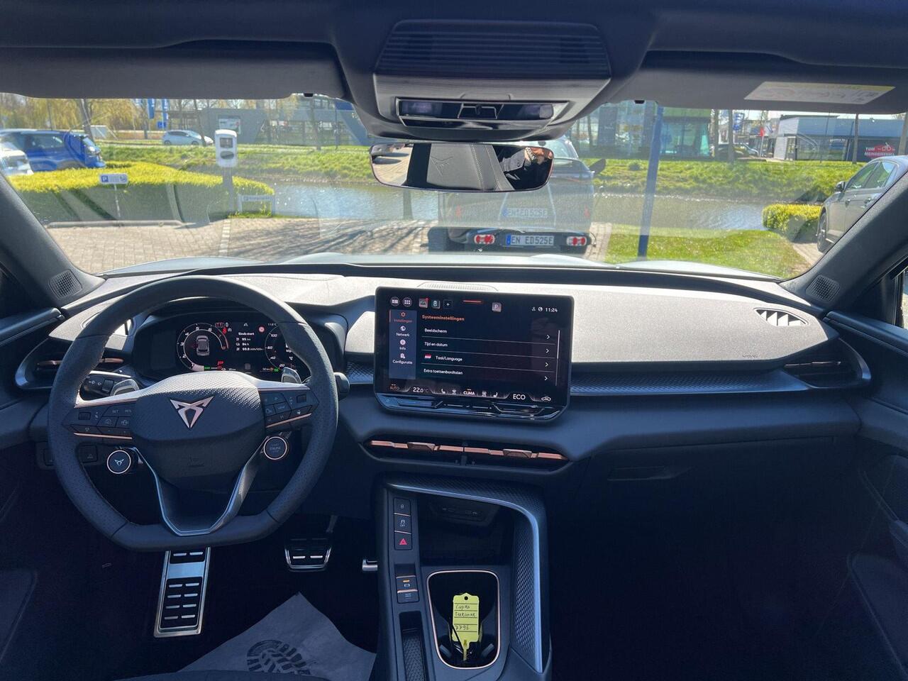 Cupra Terramar 1.5 TSI e-Hybrid VZ Performance | Pano dak | 20" inch | Trekhaak | 272 pk | Sennheiser Audio | HUD | PHEV | Uniek ! |