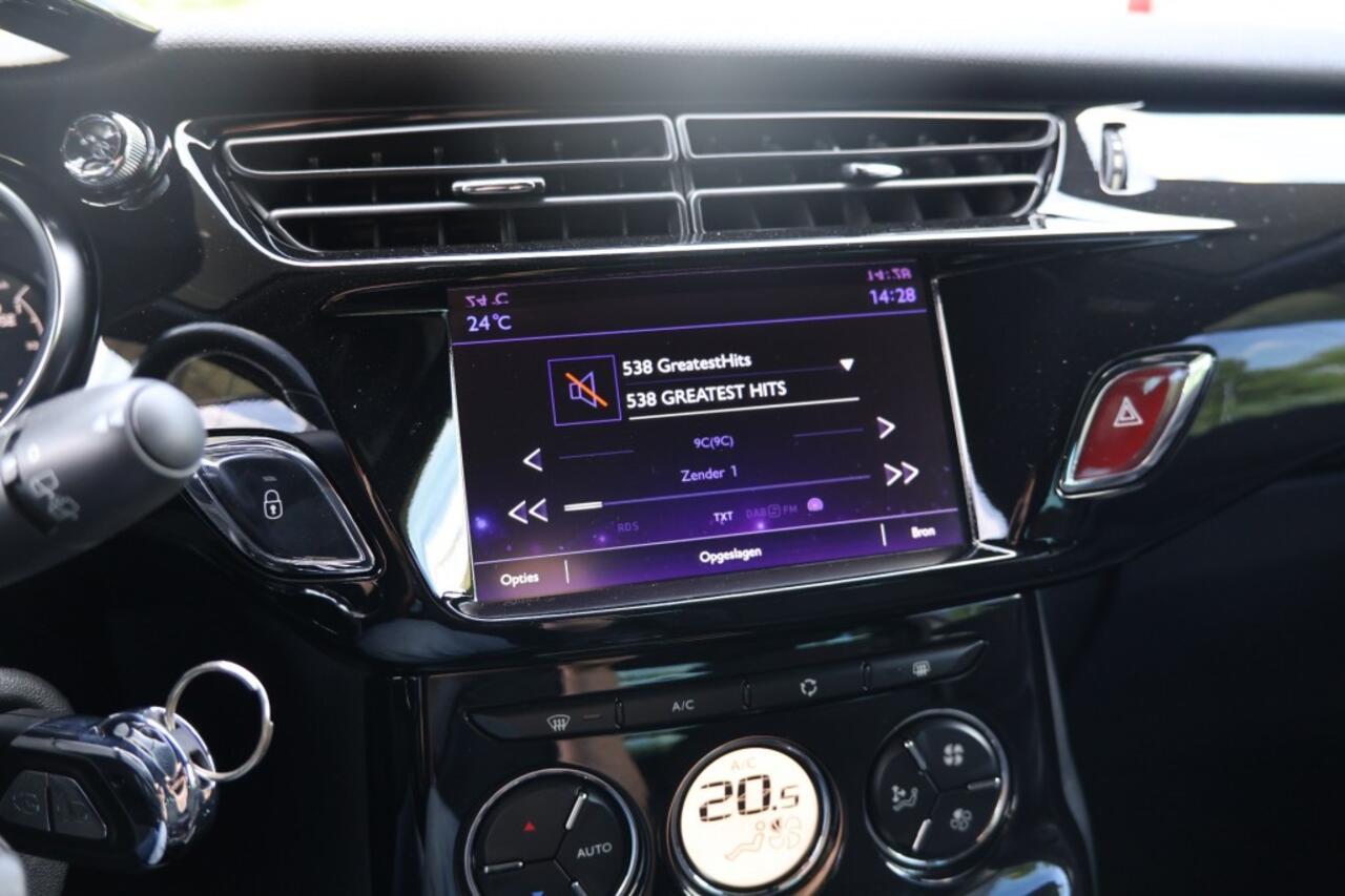 DS DS 3 1.2 Performance Line *Parelmoer*LED*