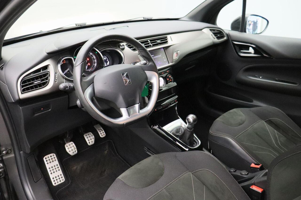 DS DS 3 1.2 PureTech Business 2018 NAP | Carplay | Bluetooth | Camera | Lichtmetaal | Half lederen sportstoelen | PDC | Climate control | Cruise conrol | Elek. ramen + spiegels