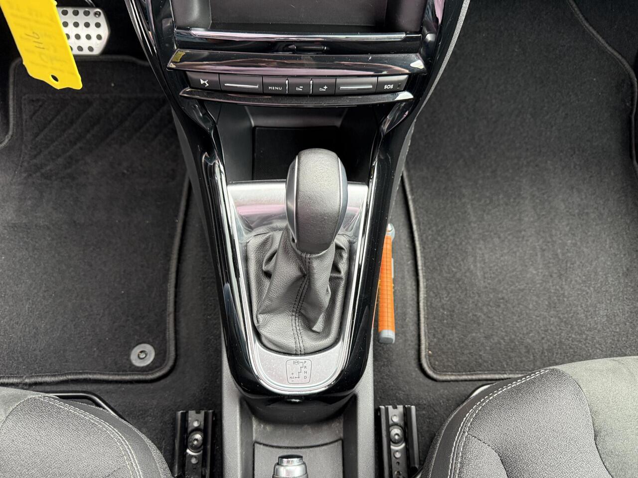 DS DS 3 1.2 PureTech Connected Chic Automaat