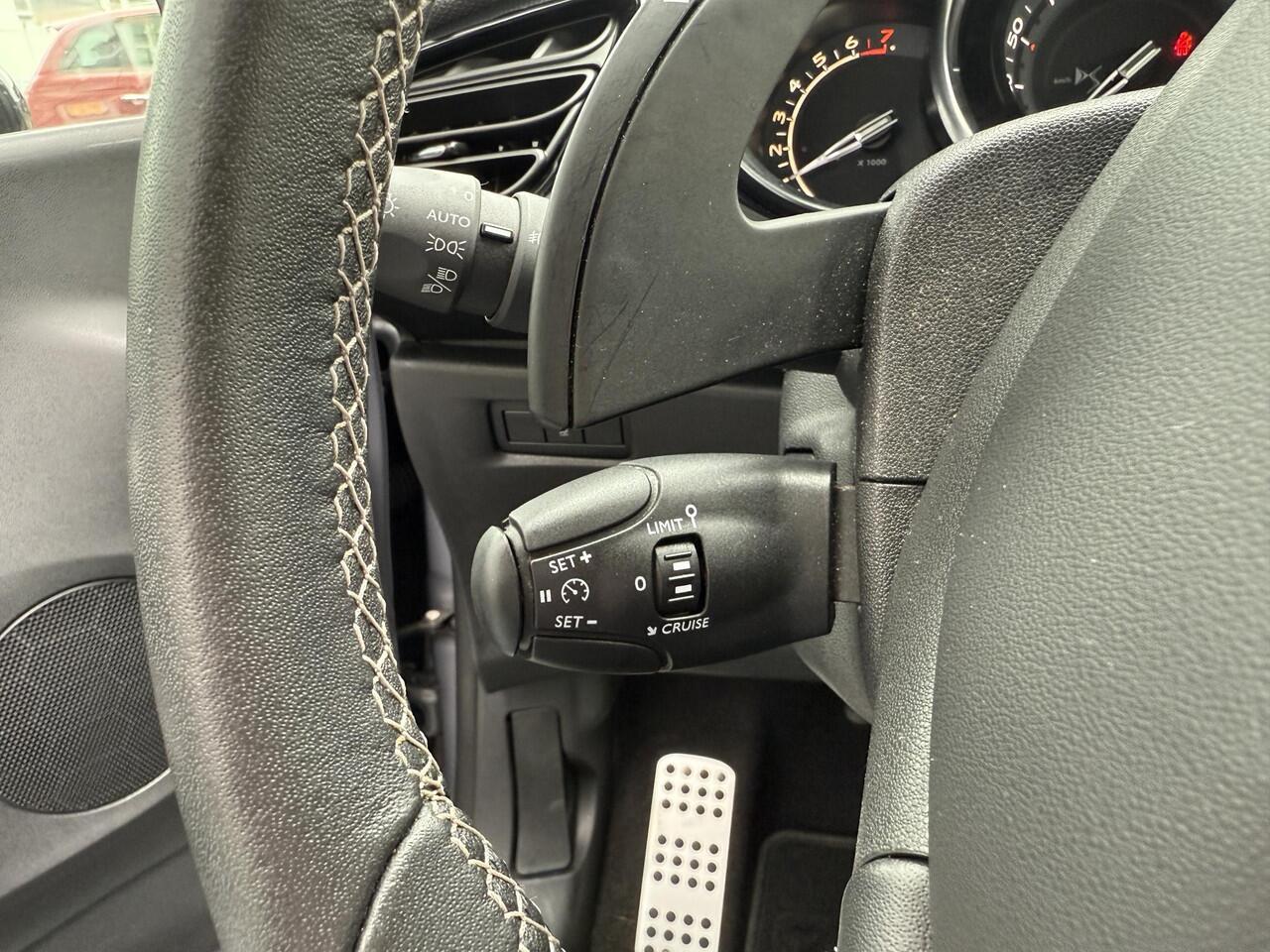 DS DS 3 1.2 PureTech Connected Chic Automaat