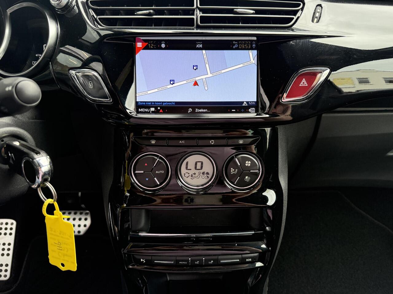 DS DS 3 1.2 PureTech Connected Chic Automaat