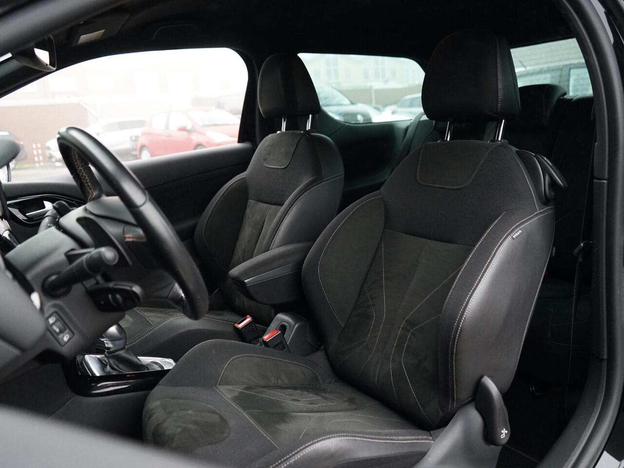 DS DS 3 1.2 PureTech Performance Line Orig. NL / LED / Automaat! / Camera / Climate / 17'' LM velgen / 3D achterlichten