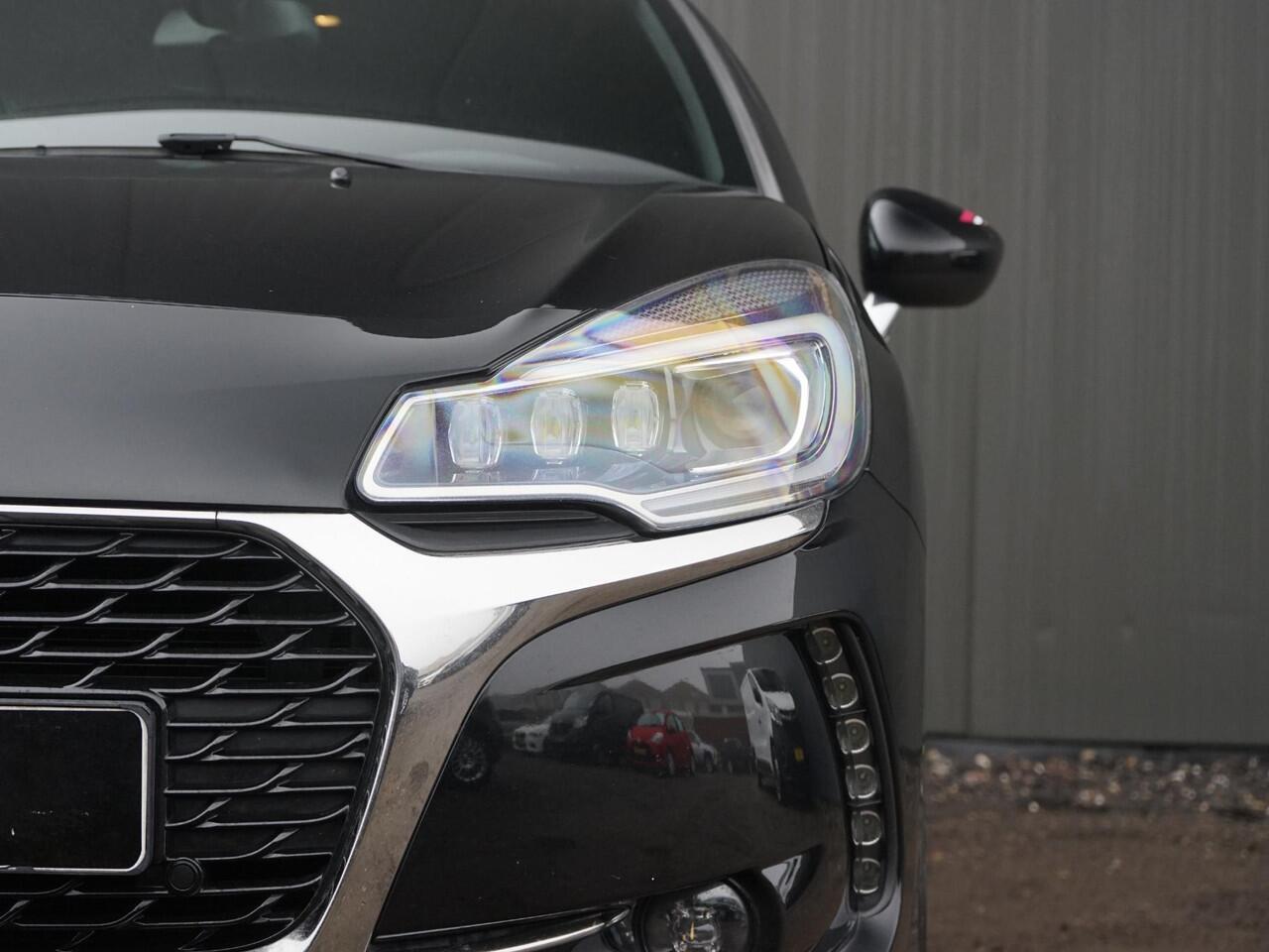 DS DS 3 1.2 PureTech Performance Line Orig. NL / LED / Automaat! / Camera / Climate / 17'' LM velgen / 3D achterlichten
