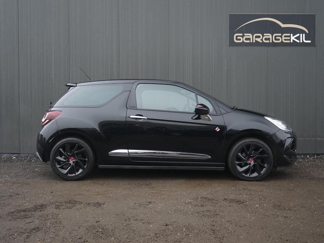 DS DS 3 1.2 PureTech Performance Line Orig. NL / LED / Automaat! / Camera / Climate / 17'' LM velgen / 3D achterlichten