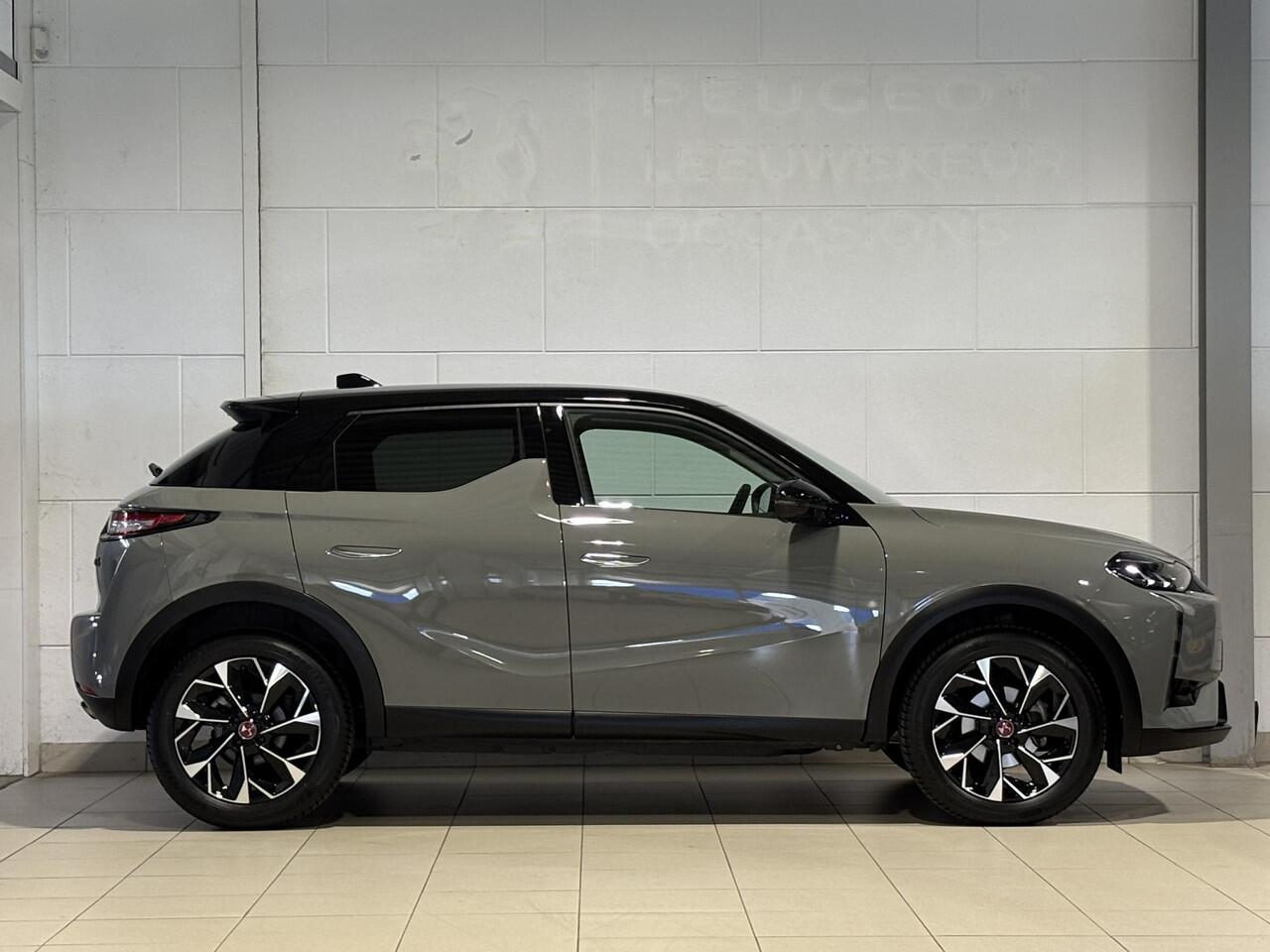 DS DS 3 Performance Line 1.2 Turbo 130pk EAT8 | SMART KEYLESS | PACK STYLE | STOELVERW. | TWO-TONE | 18" LM-VELGEN | DAB+ | DRAADLOOS APPLE CARPLAY/ANDROID AUTO