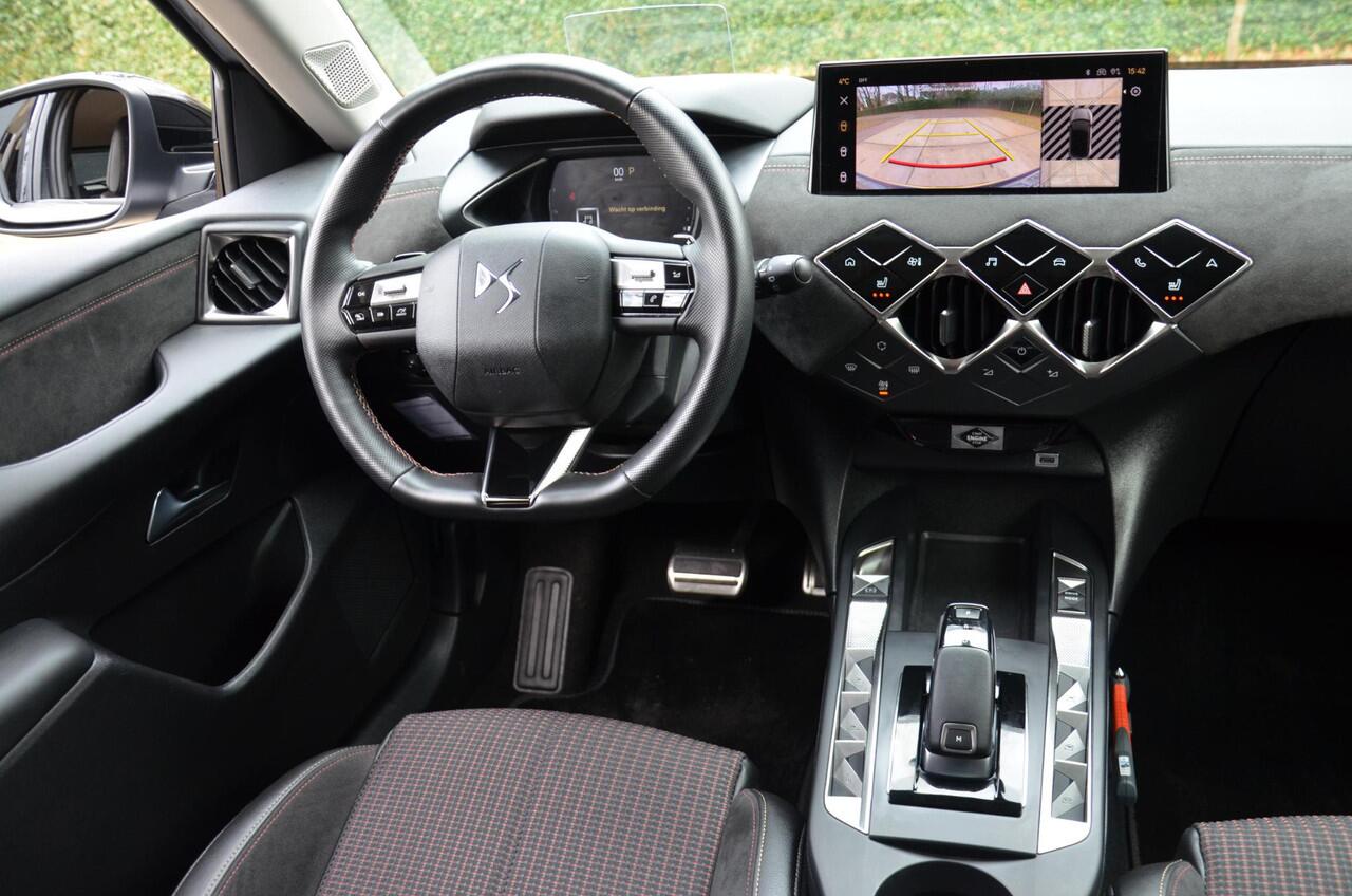 DS DS 3 1.2 PureTech Performance Line Automaat/Navi/Pdc/Ecc/Stoelverwarming/Cruise control adaptief met Stop&Go en stuurhulp/Achteruitrijcamera/Velours/alcantara bekleding