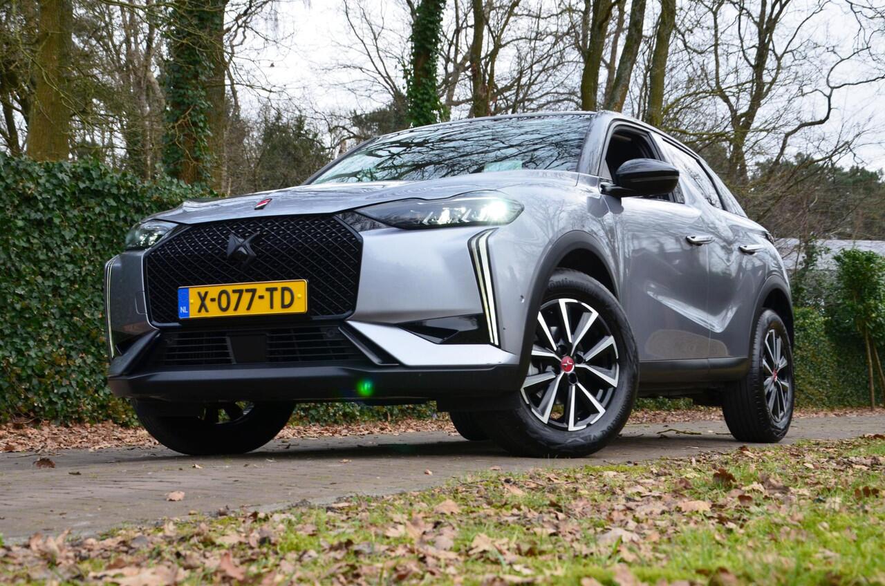 DS DS 3 1.2 PureTech Performance Line Automaat/Navi/Pdc/Ecc/Stoelverwarming/Cruise control adaptief met Stop&Go en stuurhulp/Achteruitrijcamera/Velours/alcantara bekleding