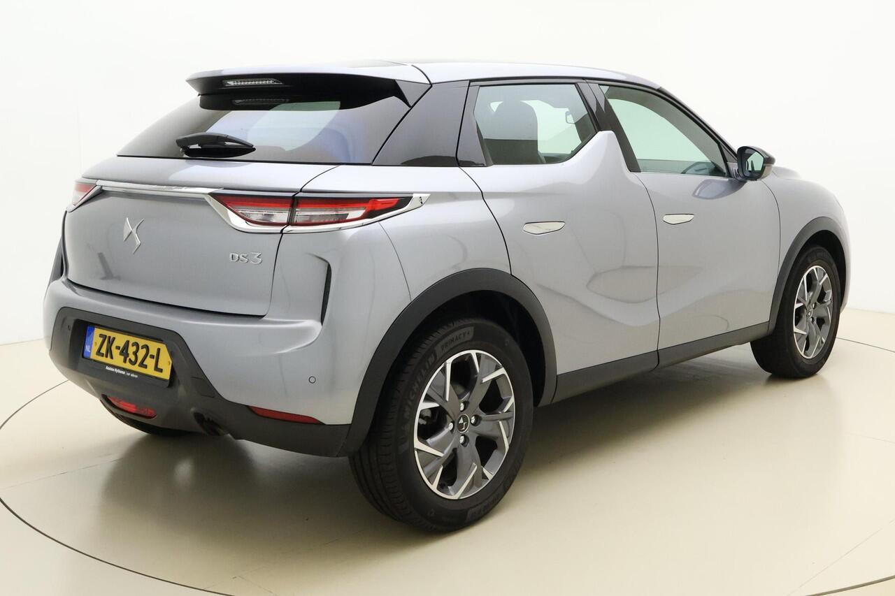 DS DS 3 CROSSBACK 1.2T Business GRATIS TREKHAAK! | Hoge zit | Keyless Entry | Navigatie | Climate Control | Parkeersensoren | Apple Carplay | Android Auto | Lichtmetalen velgen