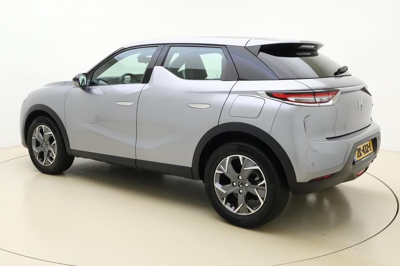 DS DS 3 CROSSBACK 1.2T Business GRATIS TREKHAAK! | Hoge zit | Keyless Entry | Navigatie | Climate Control | Parkeersensoren | Apple Carplay | Android Auto | Lichtmetalen velgen