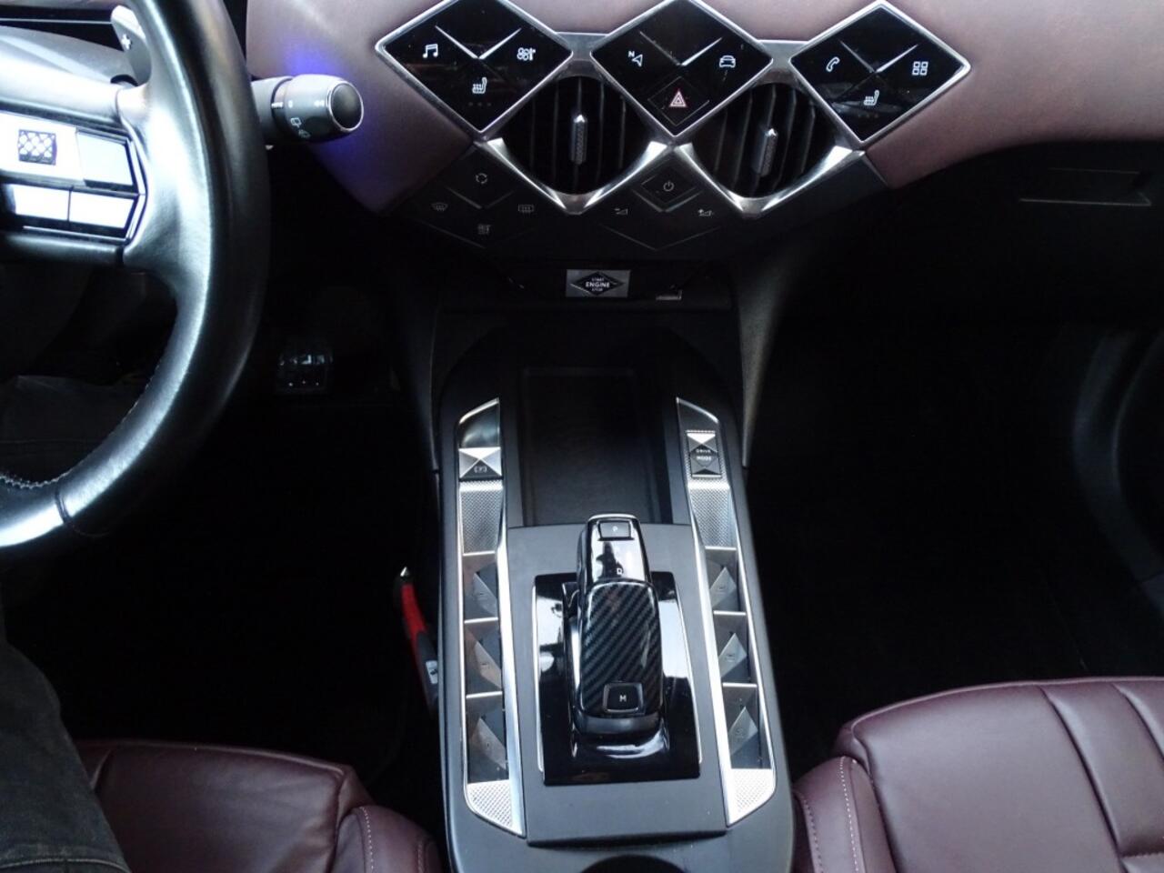 DS DS 3 CROSSBACK 1.2 PT LA PREMIERE 155 Pk-Leer-Cam-Carplay-Media-Blth-Pdc-Headup