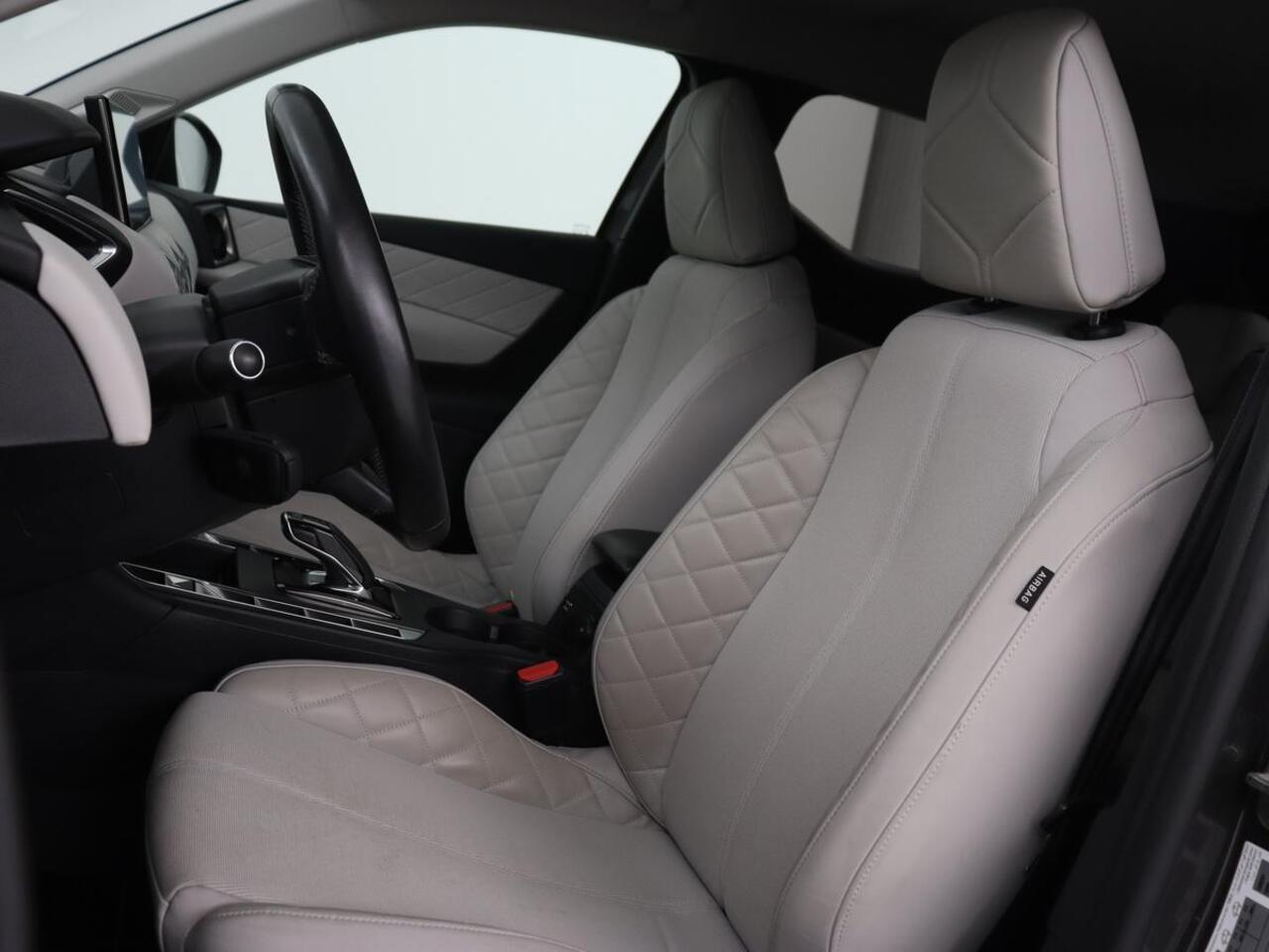 DS DS 3 CROSSBACK E-Tense Performance Line+ 50 kWh | 1e eigenaar | Adaptive cruise | Matrix LED | Alcantara | Carplay | Navigatie | DAB | Parkeerhulp | Climate control | Dodehoek detectie