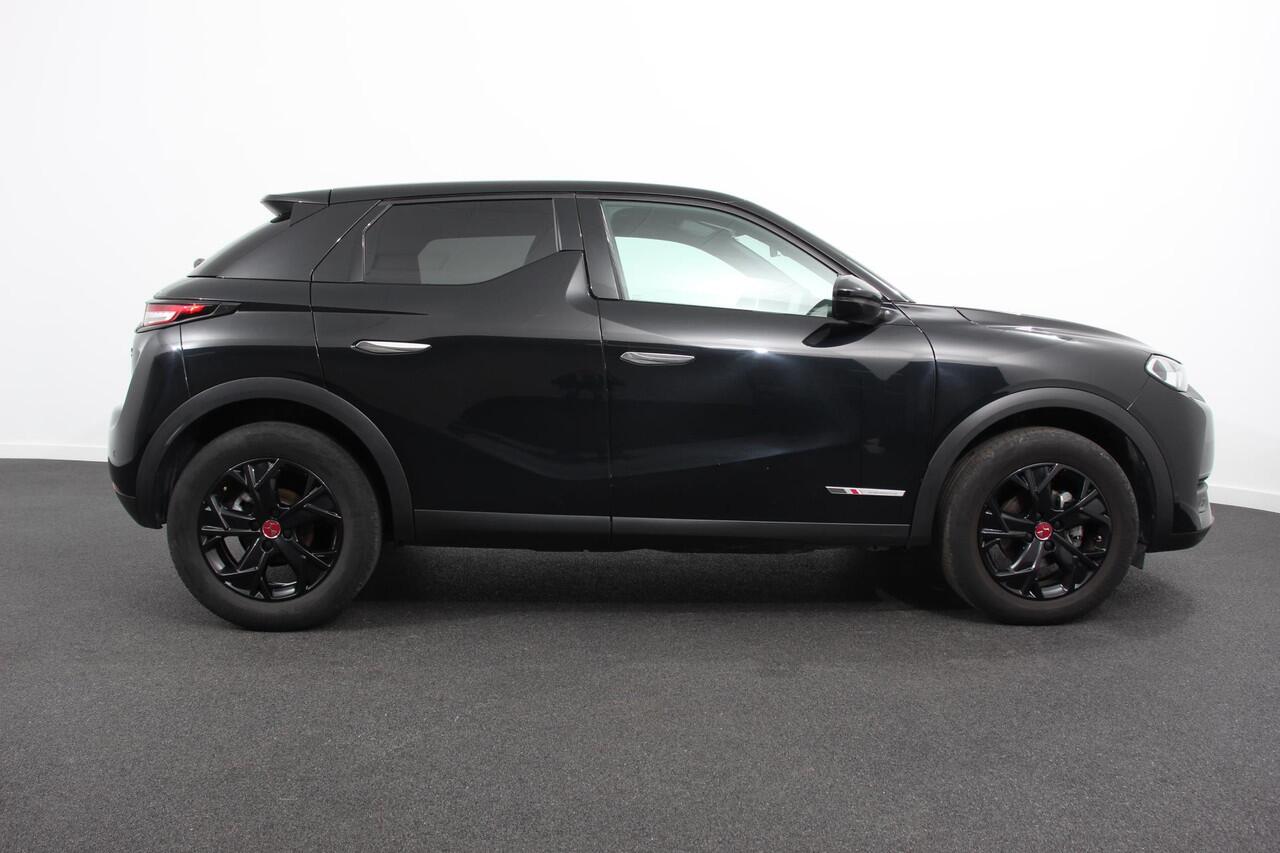DS DS 3 CROSSBACK 1.2 PureTech 130 PK Automaat Performance Line | Climate Control | Parkeer sensoren Achter | Lichtmetalen velgen