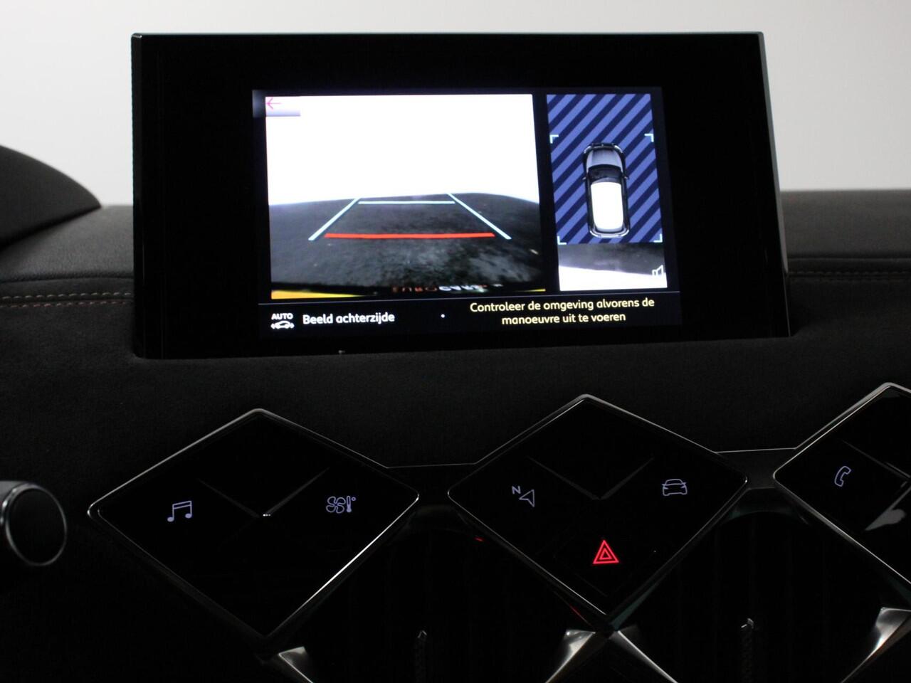 DS DS 3 CROSSBACK 1.2 PureTech 130 PK Automaat Performance Line | Climate Control | Parkeer sensoren Achter | Lichtmetalen velgen