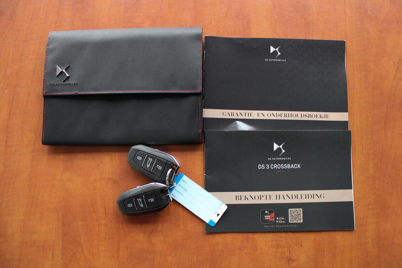 DS DS 3 CROSSBACK 1.2 PureTech 100pk Montmartre | Navigatie | Parkeersensoren | Cruise control | Carplay | Climate control