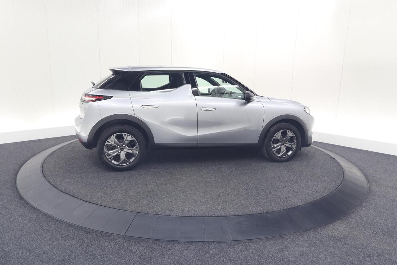DS DS 3 CROSSBACK PureTech 100 Montmartre | Parkeersensoren | Apple Carplay | Allseason Banden | Navigatie | Climate Control