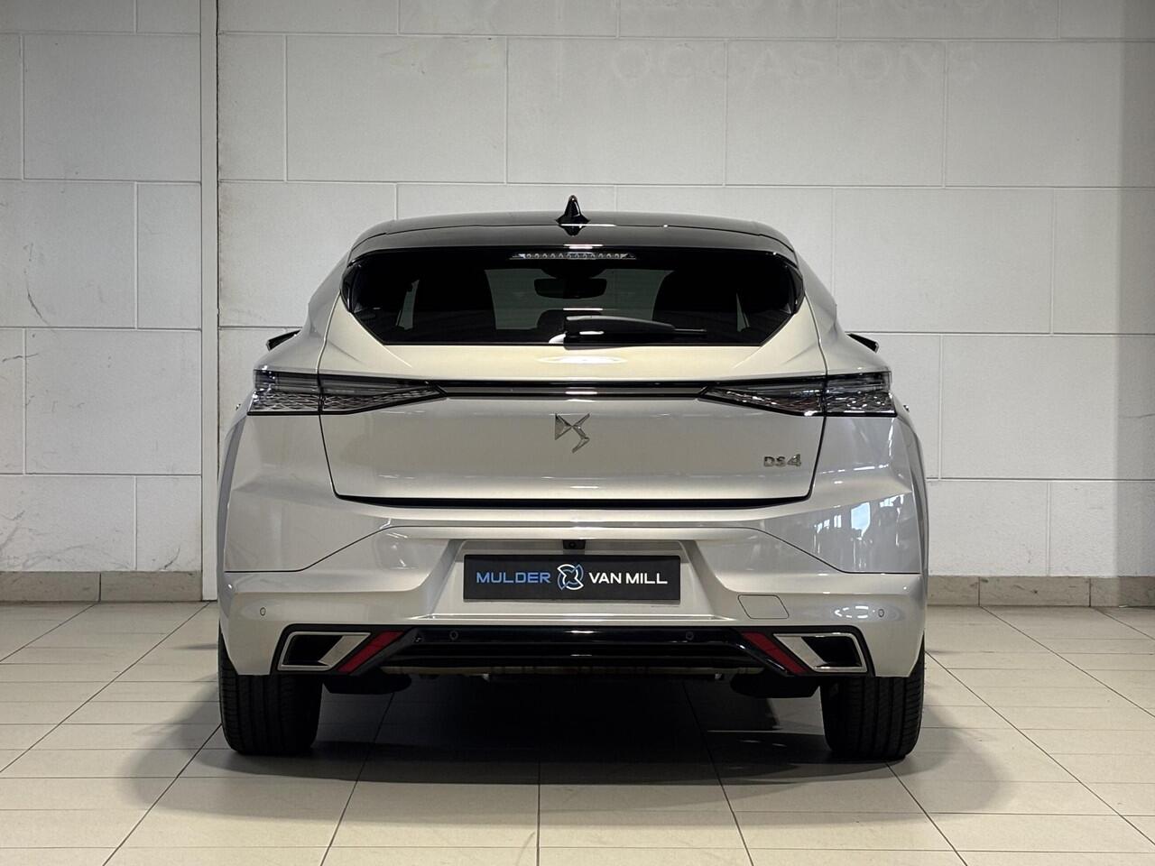 DS DS 4 Rivoli+ e-Tense Hybrid 225pk PHEV e-EAT8 | FOCAL HIFI | HANDSFREE A.KLEP | 360° CAMERA | NAPPA LEDER | STOELMASSAGE | STOELKOELING+VERW. | TWO-TONE