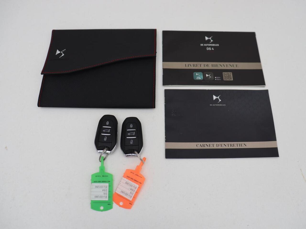 DS DS 4 1.6 PHEV 225 Étoile | Leder | Trekhaak | Matrix LED | Head-Up | Camera | Carplay | Navigatie | Adaptive cruise | Keyless | Alcantara | Plug In