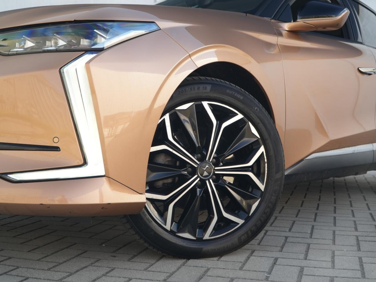 DS DS 4 E-Tense 225 PK Rivoli | Leder | LED | 360cam | HUD | 19"
