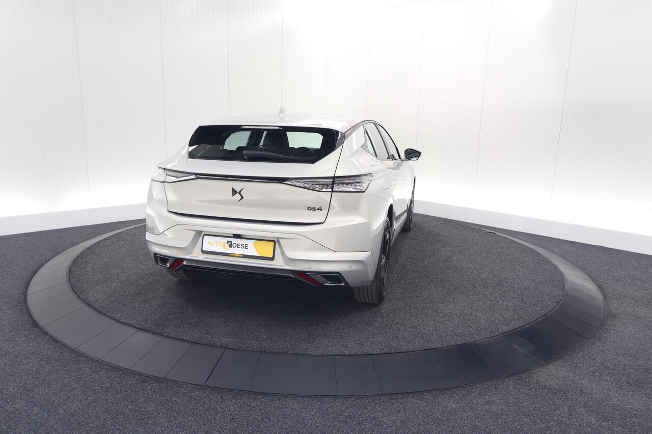 DS DS 4 PureTech 130 EAT8 Performance Line | Camera | Apple Carplay | Alcantara® bekleding | Parkeersensensoren