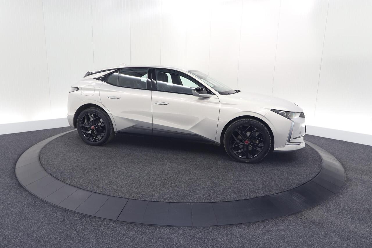 DS DS 4 PureTech 130 EAT8 Performance Line | Camera | Apple Carplay | Alcantara® bekleding | Parkeersensensoren