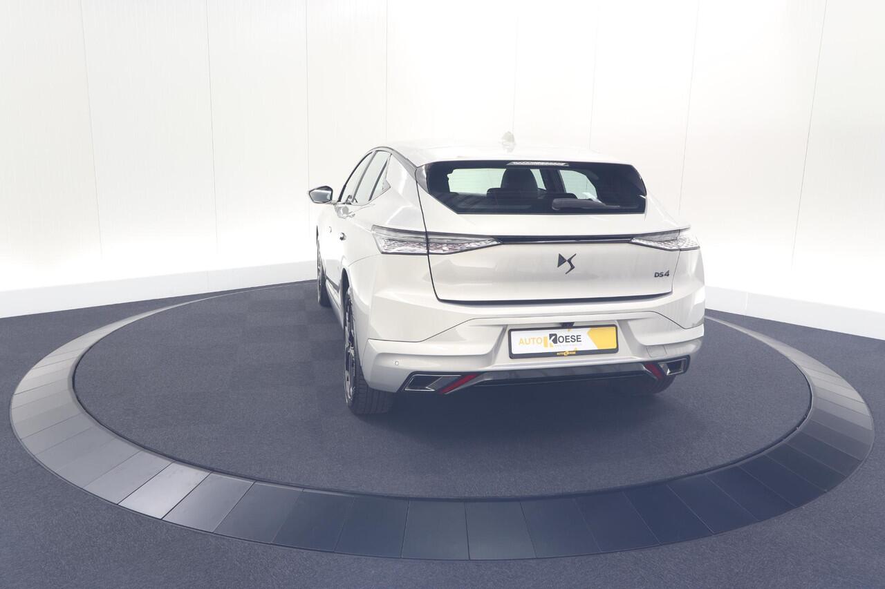 DS DS 4 PureTech 130 EAT8 Performance Line | Camera | Apple Carplay | Alcantara® bekleding | Parkeersensensoren